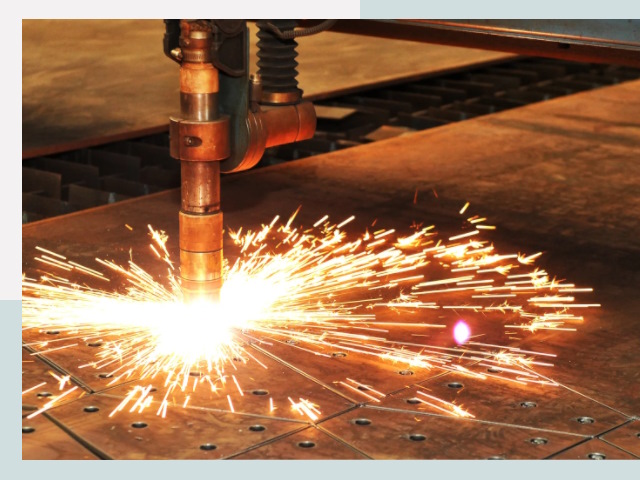 Плазменная резка металла в Саяногорске от 615 руб.
